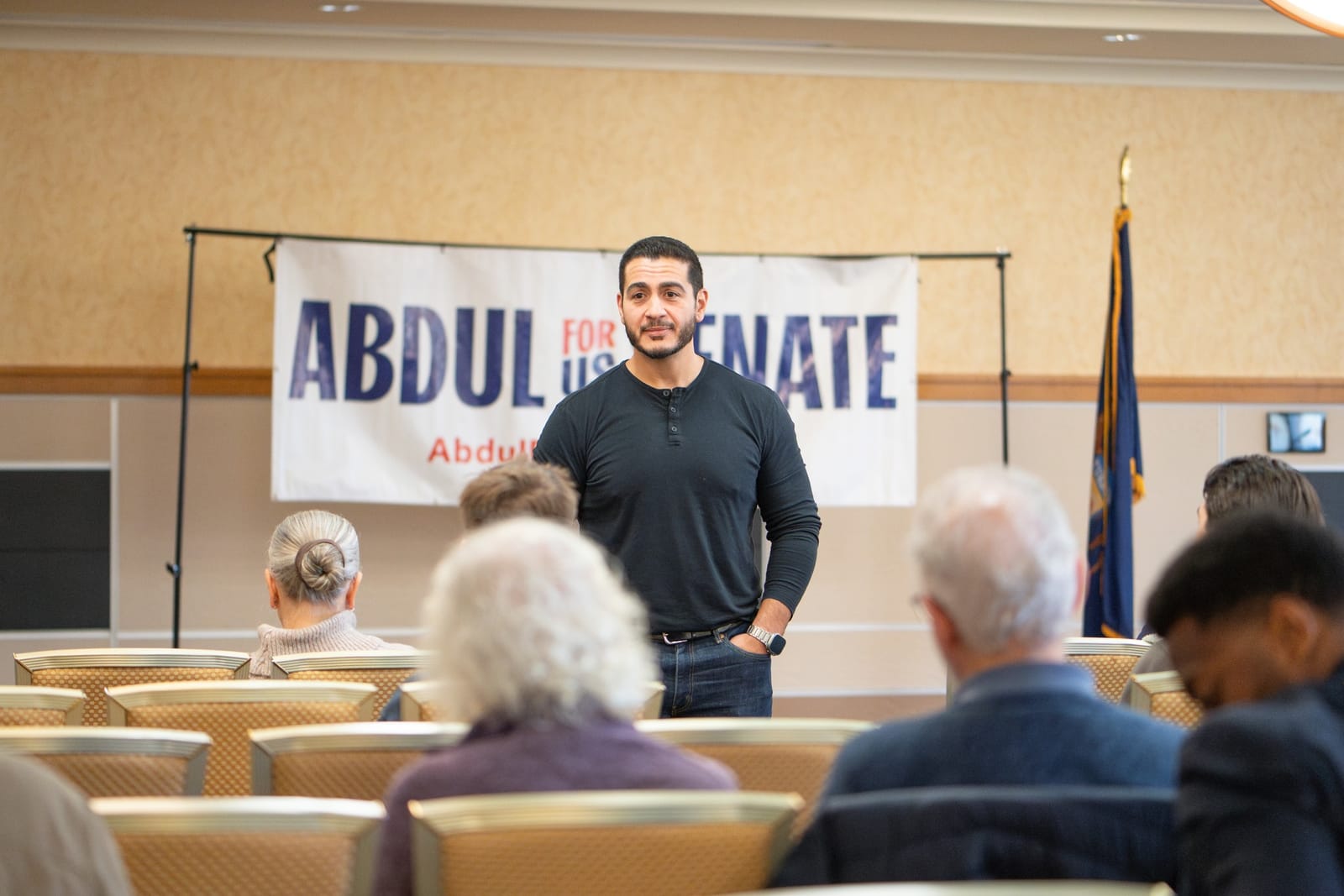 El-Sayed meeting voters on the campaign trail at Michigan Technological University, Oct. 22, 2025