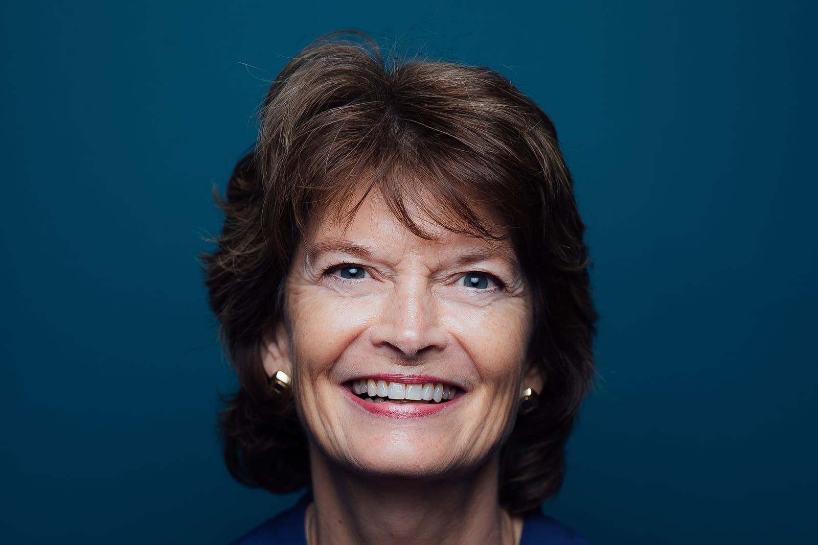 Official Senate portrait of Sen. Lisa Murkowski (R-AK), 2017